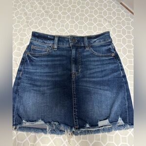 American Eagle next level stretch blue jean skirt size 00, used like new